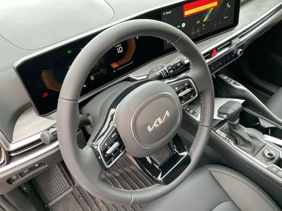 2025 Kia Sorento — photo 10 view