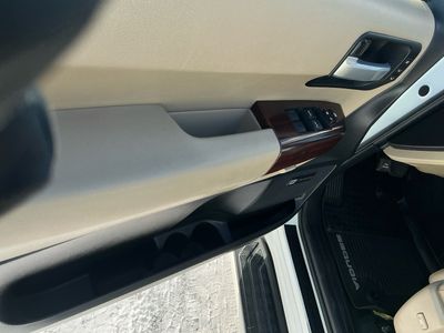 2017 Toyota Sequoia — photo 8 view