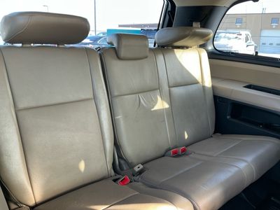 2017 Toyota Sequoia — photo 9 view