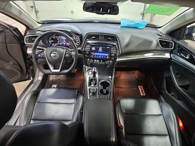2023 Nissan Maxima - Photo 6