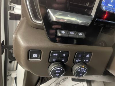 2025 Chevrolet Silverado 1500 - Photo 11