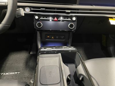 2026 Hyundai Tucson Hybrid — photo 15 view