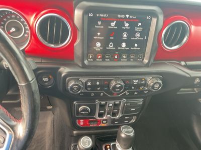 2019 Jeep Wrangler Unlimited — photo 14 view