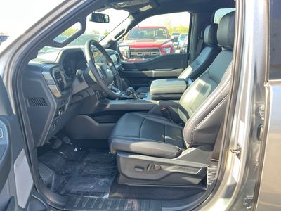 2025 Ford F-150 — photo 12 view