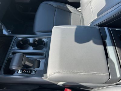 2025 Ford F-150 — photo 14 view