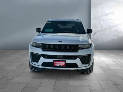 2026 Jeep Grand Cherokee - Photo 2