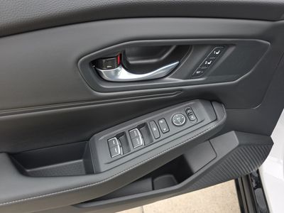 2025 Honda Accord Hybrid - Photo 5