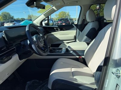 2026 Kia Carnival — photo 11 view