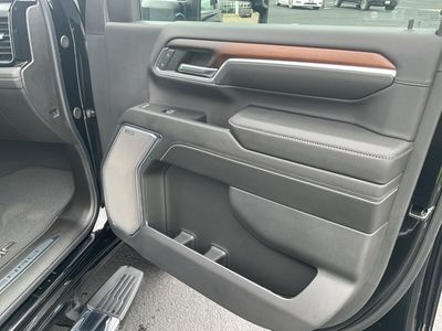 2024 GMC Sierra 2500HD — photo 10 view