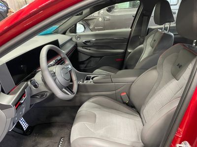 2025 Hyundai Sonata — photo 14 view