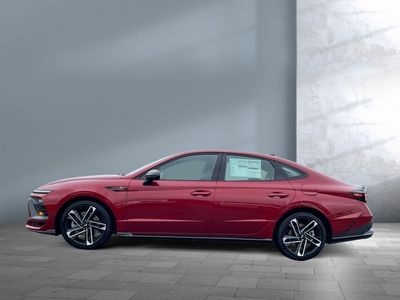 2025 Hyundai Sonata — detail view