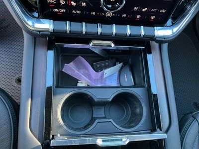 2026 GMC Yukon XL — photo 11 view
