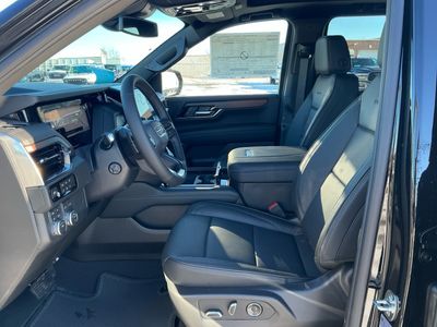 2026 GMC Yukon XL — photo 12 view