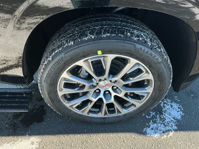2026 GMC Yukon XL — photo 14 view