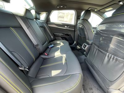 2026 Kia K5 — photo 8 view