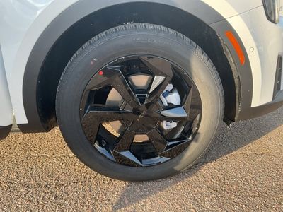 2026 Kia Sorento Hybrid - Photo 13