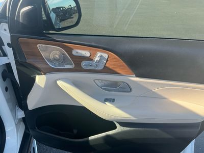 2023 Mercedes-Benz GLS — photo 13 view