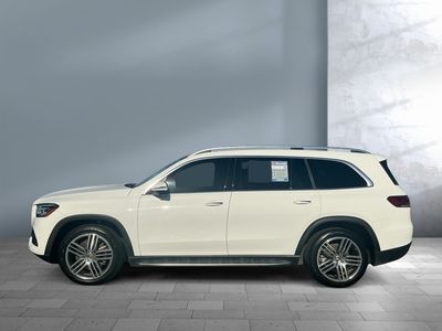 2023 Mercedes-Benz GLS — engine compartment view