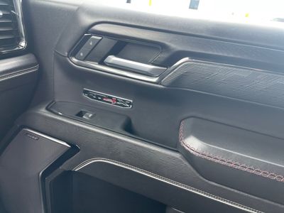 2022 GMC Sierra 1500 — photo 11 view