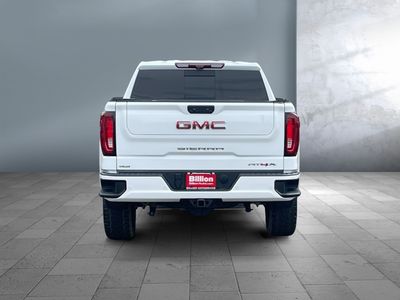 2022 GMC Sierra 1500 — interior view