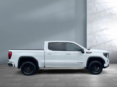 2022 GMC Sierra 1500 — detail view