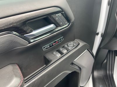 2022 GMC Sierra 1500 — photo 8 view