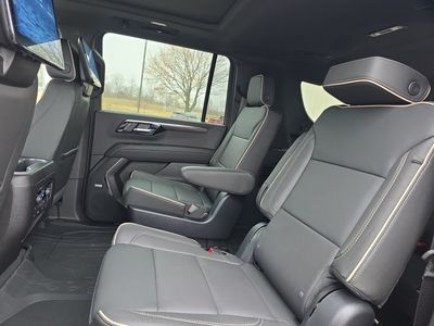2026 Chevrolet Suburban - Photo 11
