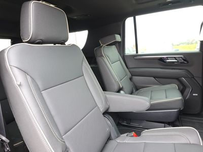 2026 Chevrolet Suburban - Photo 12