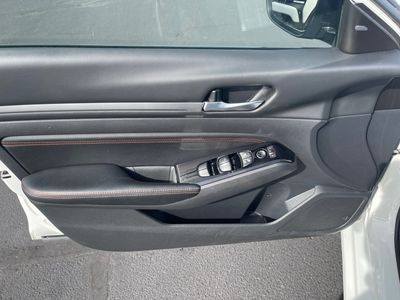 2023 Nissan Altima — photo 7 view