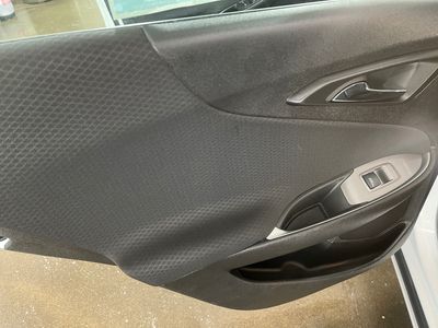 2024 Chevrolet Malibu — photo 9 view