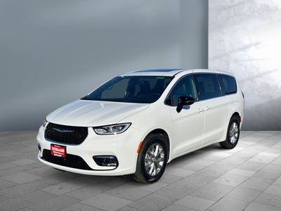 2026 Chrysler Pacifica — front three-quarter view
