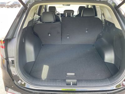 2026 Kia Sportage — photo 8 view