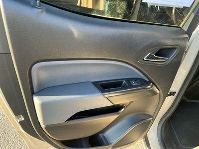2022 Chevrolet Colorado — photo 13 view