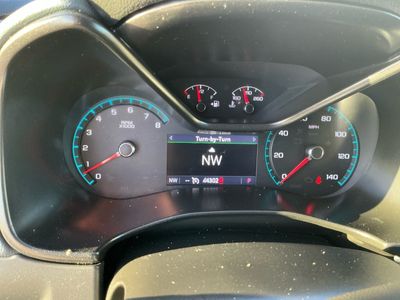 2022 Chevrolet Colorado — photo 8 view