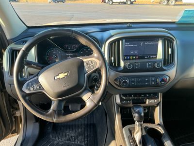 2022 Chevrolet Colorado — photo 10 view