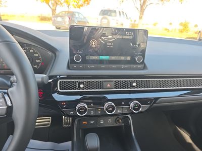 2026 Honda Civic Sedan Hybrid — photo 14 view