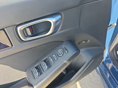 2026 Honda Civic Sedan Hybrid — photo 8 view