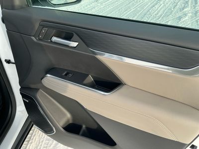 2026 GMC Acadia — photo 13 view