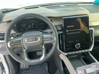 2026 GMC Acadia — photo 10 view