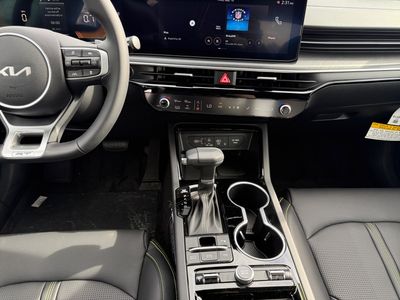 2026 Kia K5 — photo 11 view