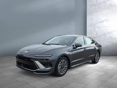 2026 Hyundai Sonata Hybrid — front three-quarter view