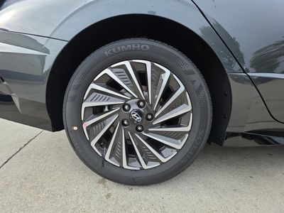 2026 Hyundai Sonata Hybrid — photo 13 view