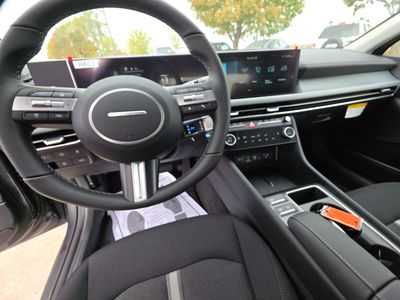 2026 Hyundai Sonata Hybrid — photo 7 view