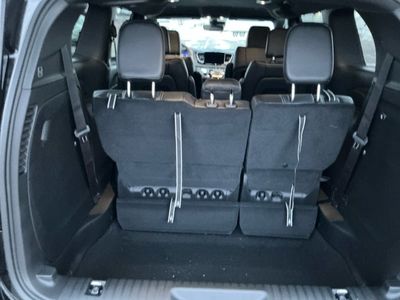 2026 Chrysler Pacifica — photo 11 view