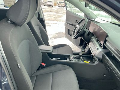 2025 Hyundai Kona — photo 11 view