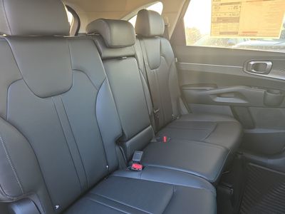 2026 Kia Sorento — photo 14 view
