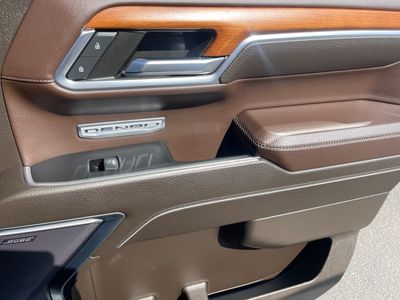 2023 GMC Sierra 1500 — photo 14 view