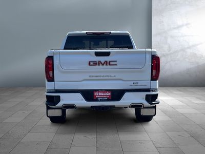 2023 GMC Sierra 1500 — interior view