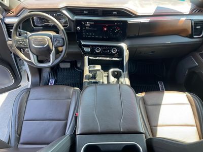 2023 GMC Sierra 1500 — photo 8 view