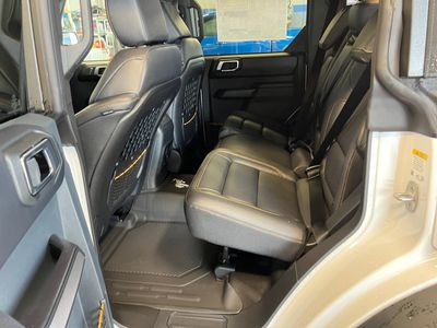 2024 Ford Bronco — photo 7 view